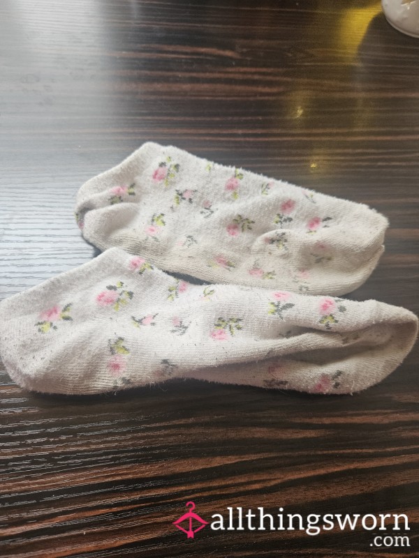 White And Pink Flower Socks