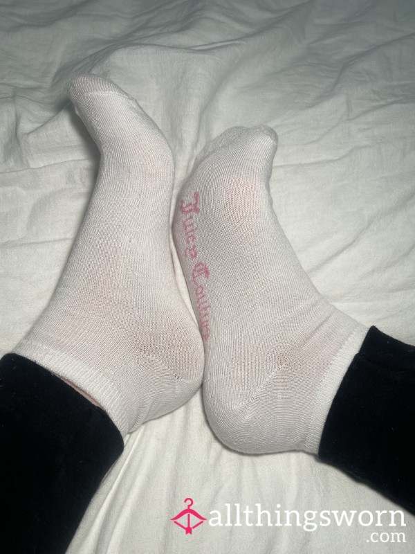 White And Pink Juicy Couture Ankle Socks