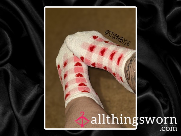 White And Red Fuzzy Socks♥️😍🤍