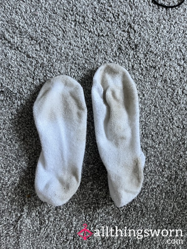 White Ankle Socks / 2 Day Wear