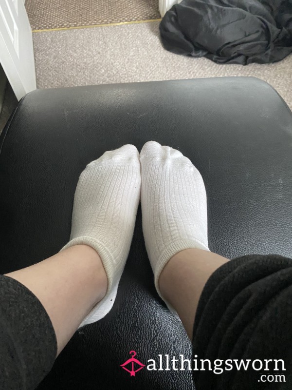White Ankle Socks 🤍🐰