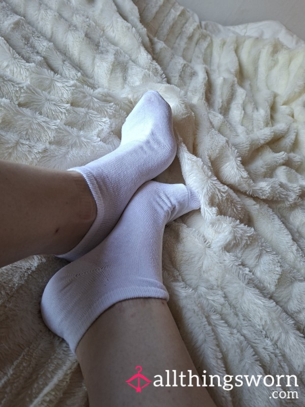 White Ankle Socks🤍🥵