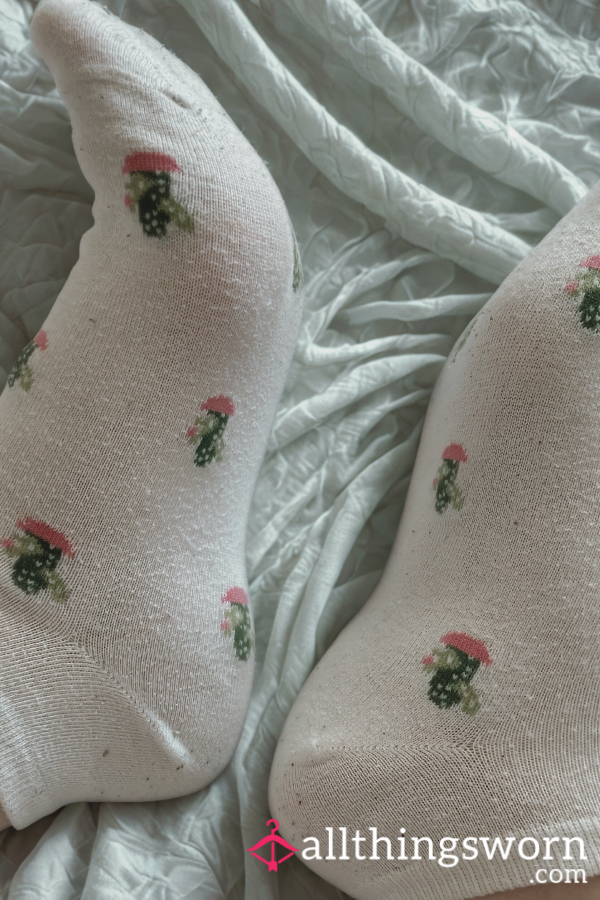 White Ankle Socks 🌵