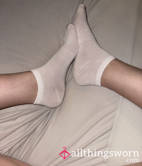🧦 White Ankle Socks 🧦
