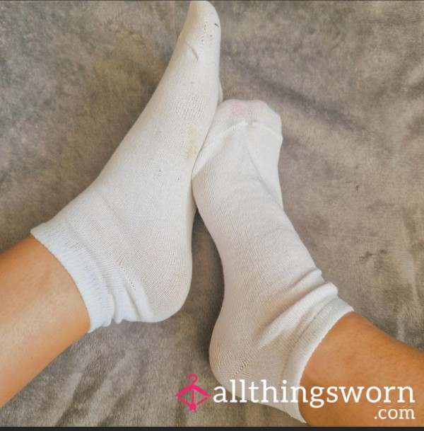 White Ankle Socks Unwashed