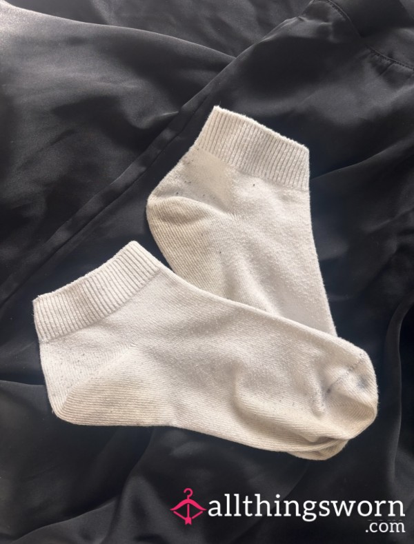 White Ankle Socks Worn For 2 Days + 5K Run