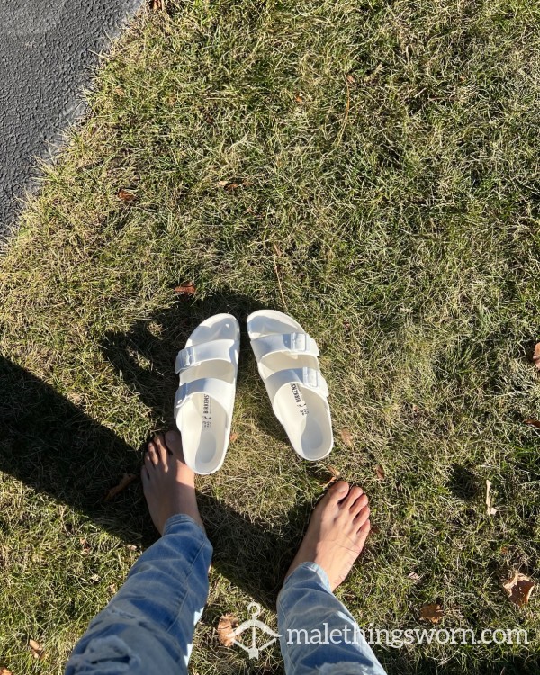 White Birkenstocks Arizonas (US 7)