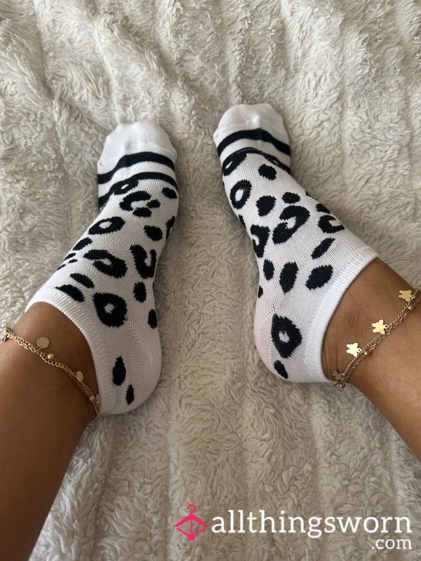🤍 White + Black Ankle Footsie Gym Socks |  Leopard Print 🤍