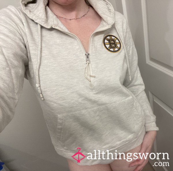 🖤White Bruins Sweatshirt💛