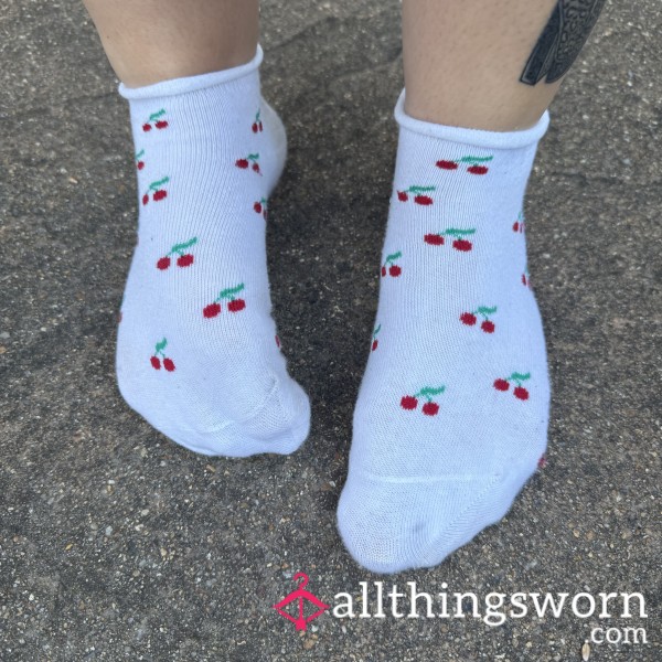 White Cherry Ankle Socks - 48 Hour Wear