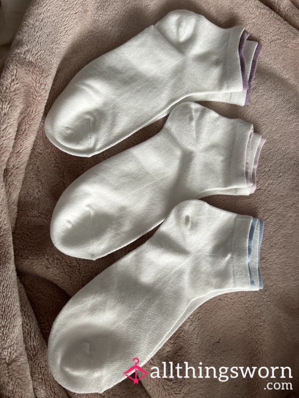 White Colour Trim Socks