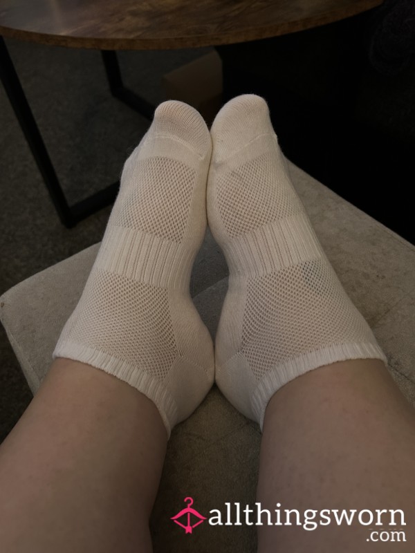 White Cotton Ankle Socks Worn For You