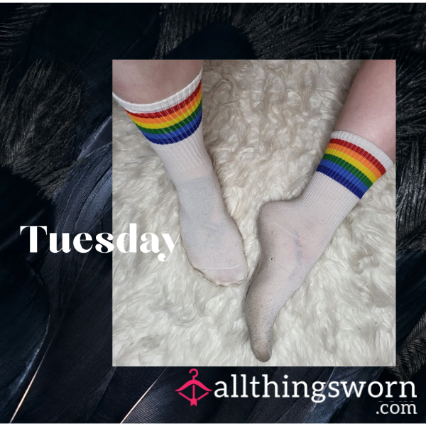 White Cotton Crew Socks With Rainbow Stripes #66