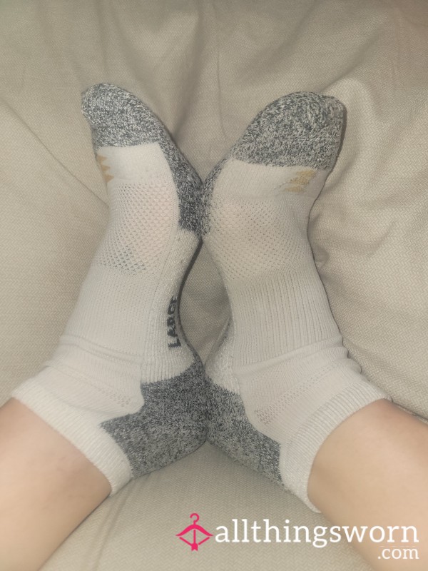 White, Cotton Running Socks: Half Marathon Complete!