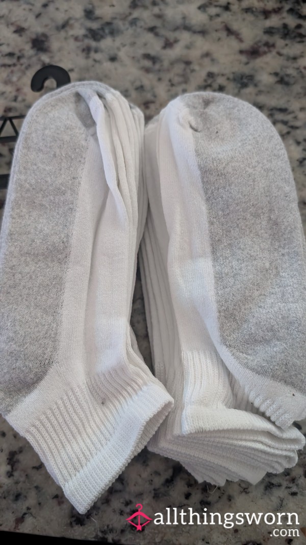 White Cotton Socks- Buy 1 Get 1 Half Off!