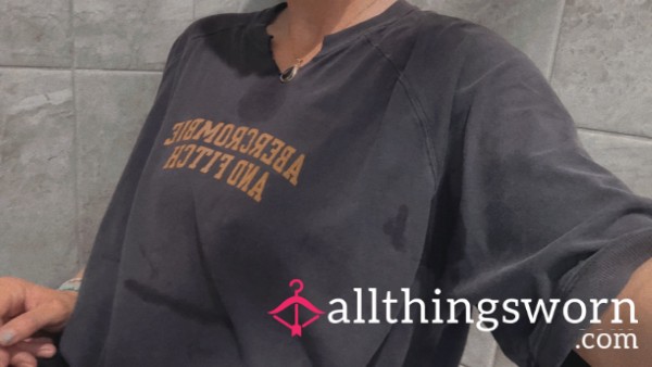 SWEATY GYM TOP