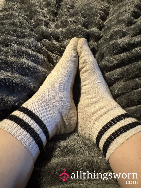White Crew Socks 48hr Wear
