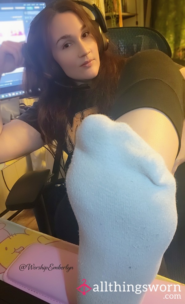 White Crew Socks – Gym Worn And Scent Sealed