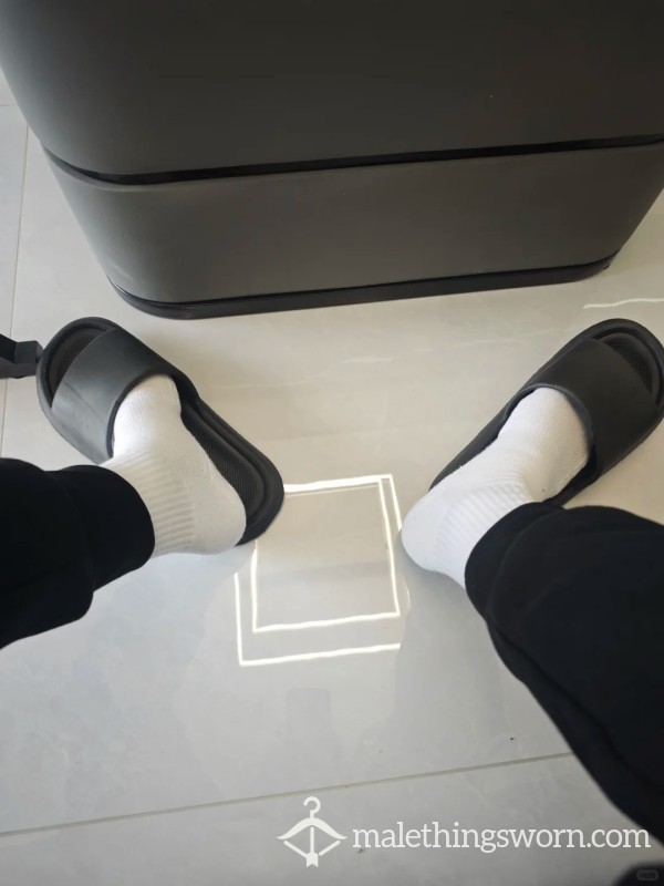 White Crew Socks Just Released 😏 Yellowed Soles With Sweat Stains, Filthy Strong Scent. Who Wants To Kneel And Sniff? 4.