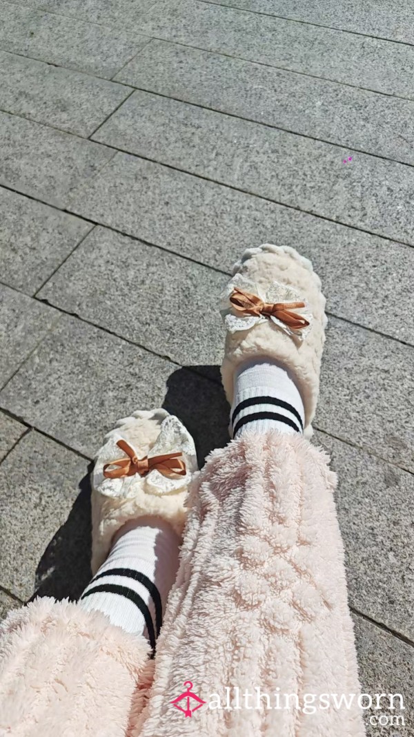（Sold）White Cute Cotton Slippers