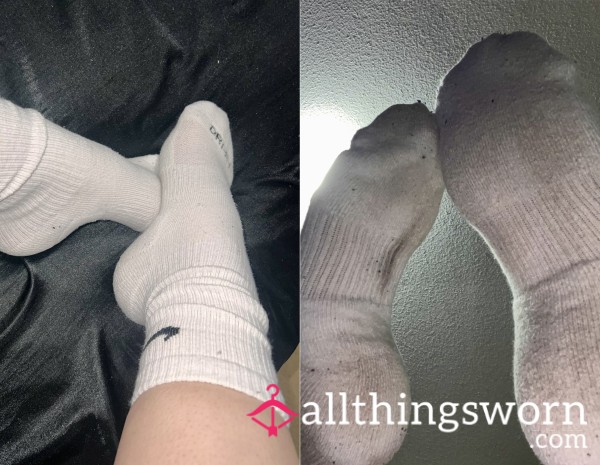 White Dri Fit Nike Crew Socks