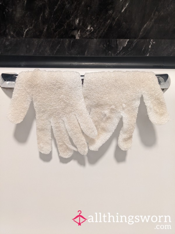 White Exfoliation Gloves