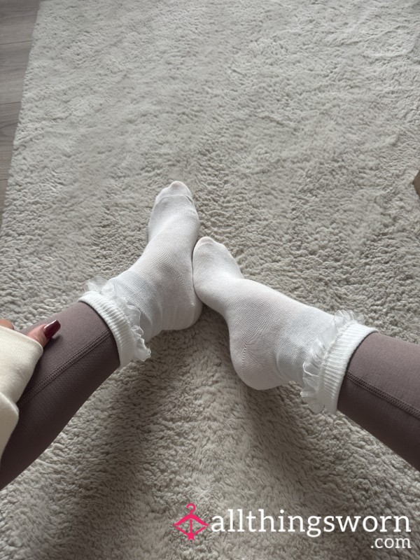 White Fill Top Socks
