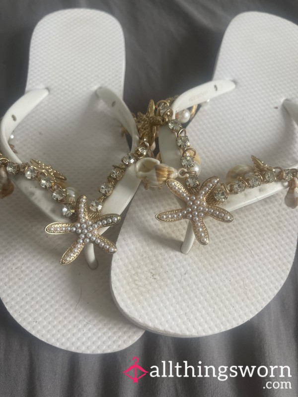 🌸 White Flip Flops – Summer MILF Vibes 🌸