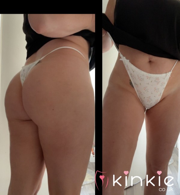 White Flor*l Thong