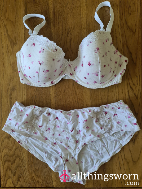 White Flower Bra And Panties