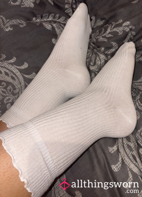 White Frill Cotton Socks (3 Day Wear)
