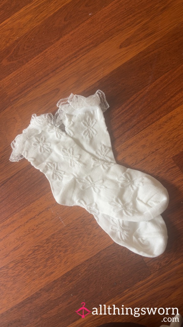White Frilly Socks 🤍