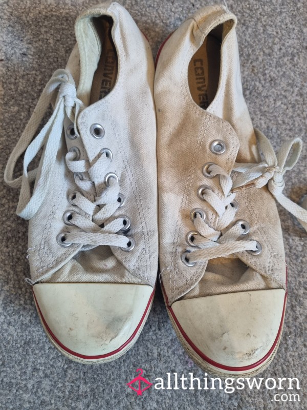White Grubby Converse