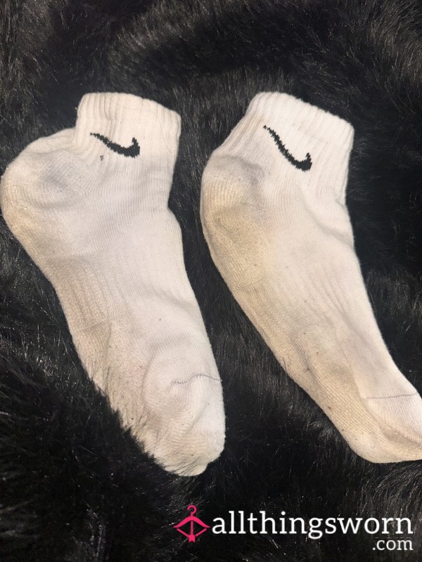 WHITE GYM SOCKS- 10 HOUR WEAR ♨️♨️♨️😈😈