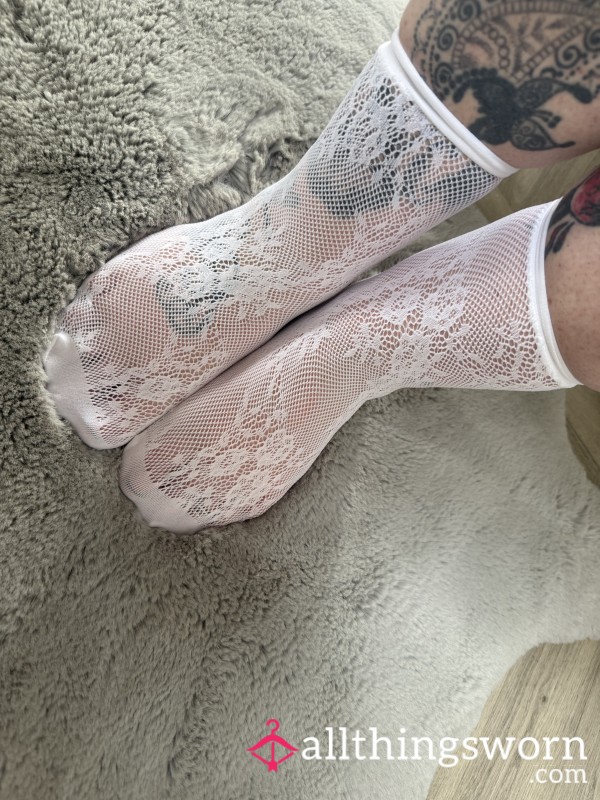 White Lace Ankle Socks