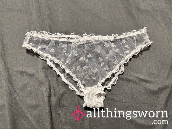 White Lace Cheekys W/ Silver Hearts 💍