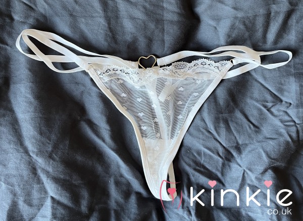 WHITE LACE G STRING WORN FOR 48 HOURS 5 STAR ⭐️⭐️⭐️⭐️⭐️ REVIEWS