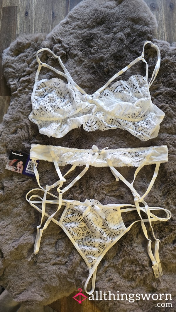 White Lace Lingerie Set