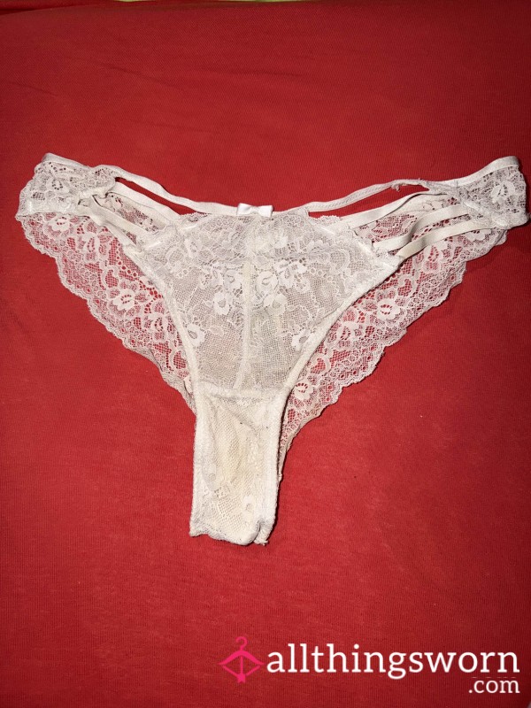 🤍 White Lace Panties With A Bow 🤍