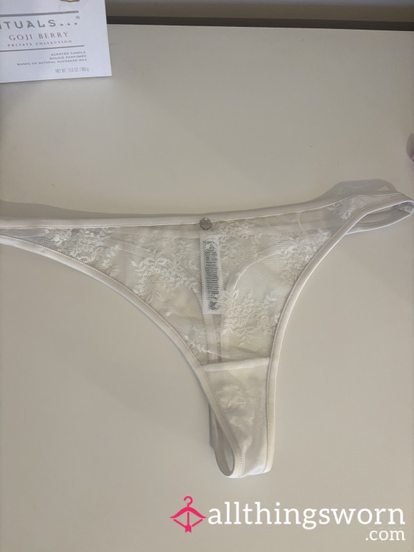 🤍 ☁️White Lace Thong☁️ 🤍