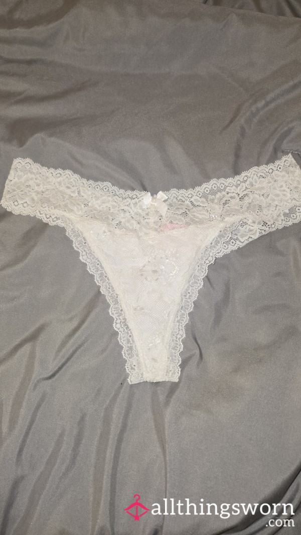 🤍 White Cotton/ Lace Thongs 🤍
