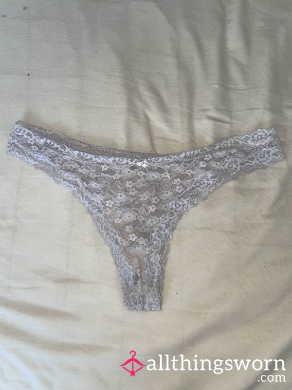 🤍 White Lace Thongs 🤍