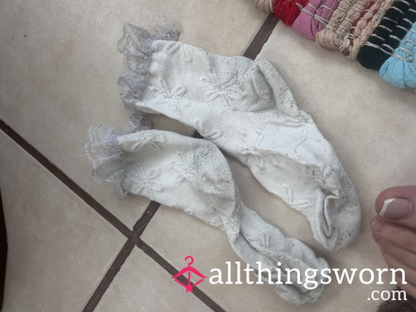White Lacey Frill Socks