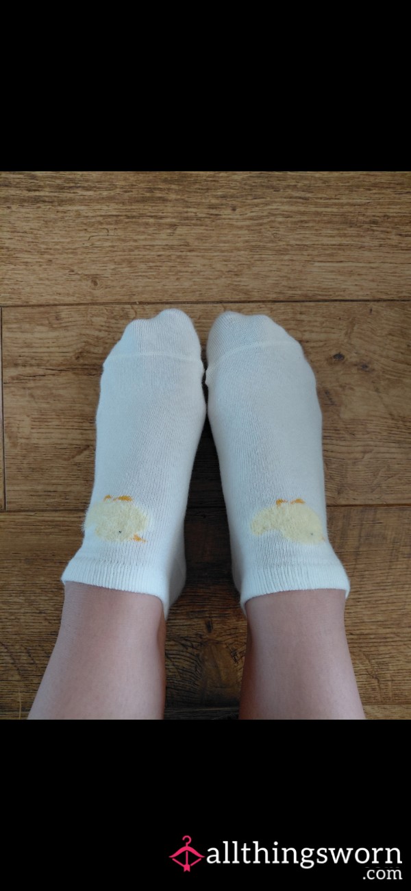 White Little Chick Ankle Small Socks