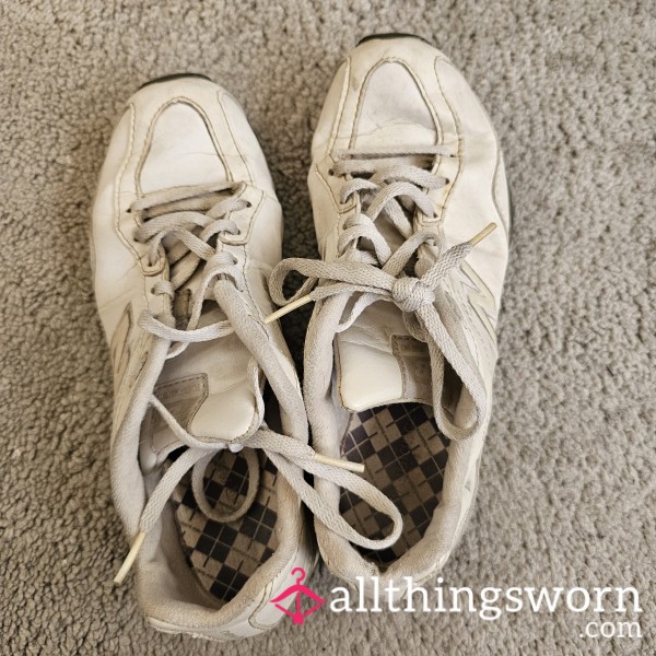 White New Balance Sneakers Size 7 - 10+ Years Old