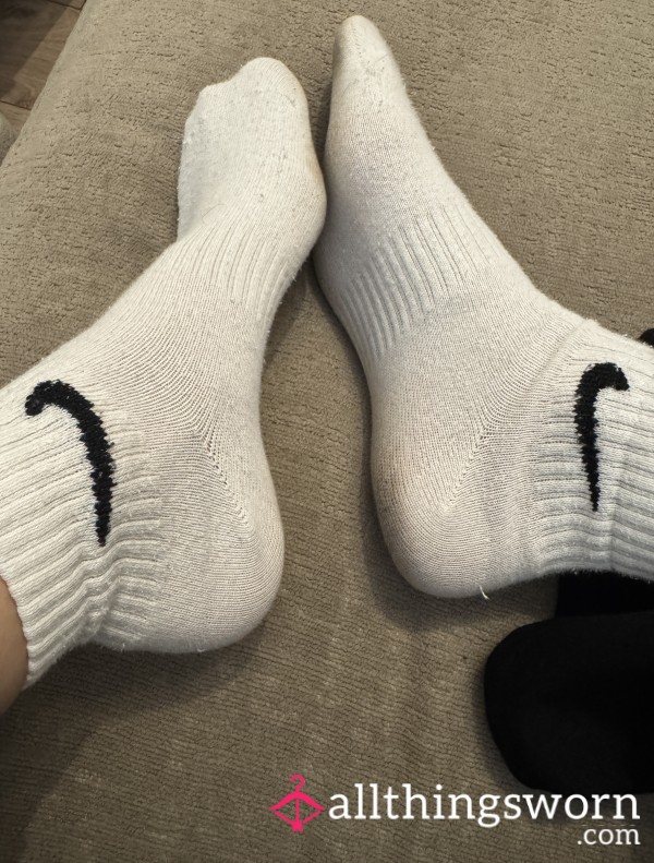 White Nike Ankle Crew Socks
