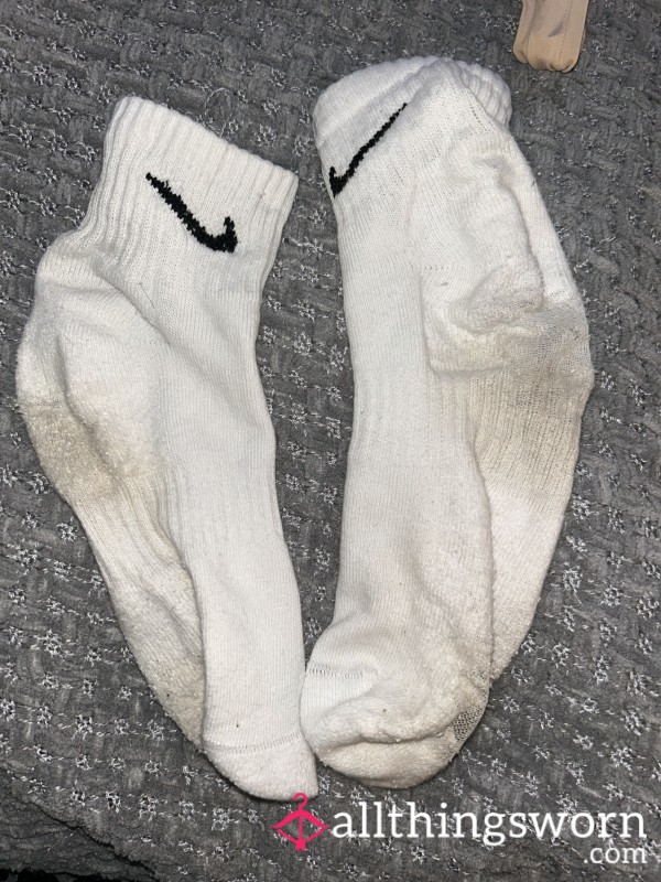 White Nike Ankle Socks