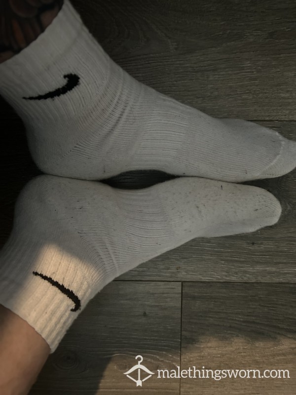 White Nike Ankle Socks