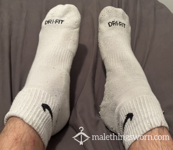 White Nike Ankle Socks