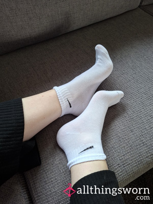 White Nike Ankle Socks🥵
